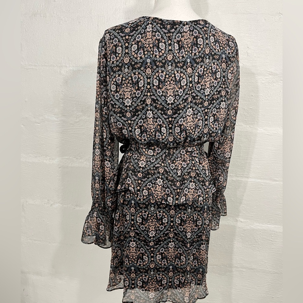 LAUREN CONRAD RUFFLE DRESS NEW WITH TAG - Picture 11 of 16